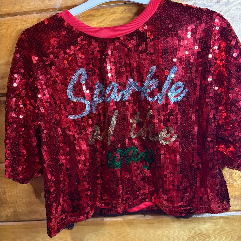 🎄 Christmas Red Sequin sparkle all the way Top size medium